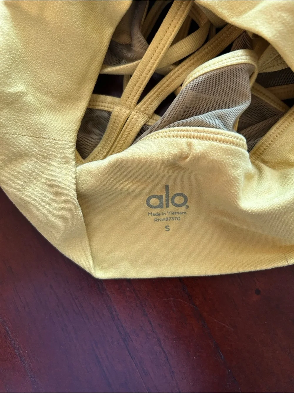 ALO Yoga Light Yellow Strappy Sports Bralette size s